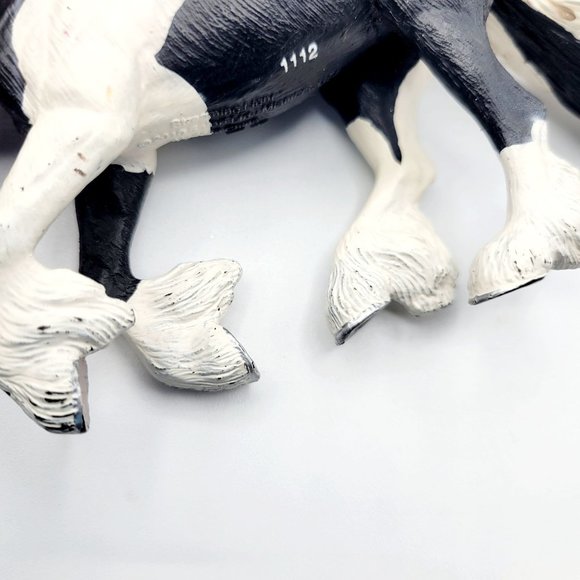 Safari Black & White Streaming Light Running Gypsy Vanner Horse Figure 2010 6" - Picture 8 of 10